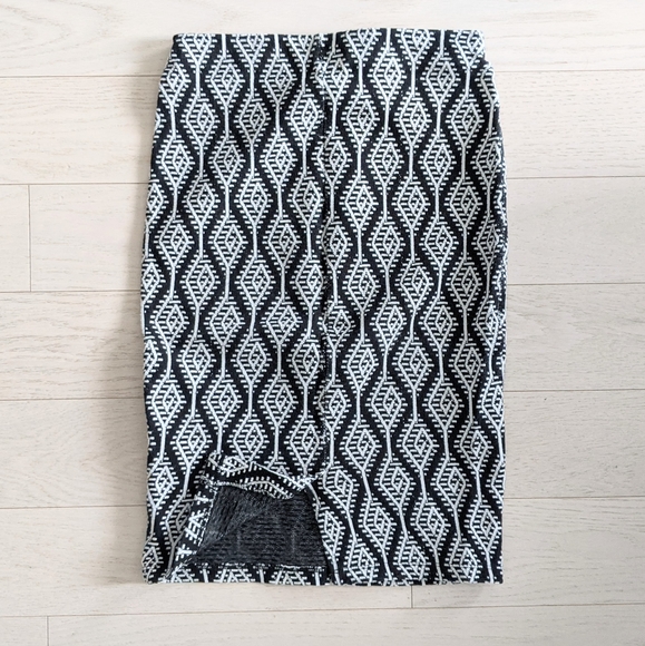 Zara printed midi skirt - Picture 2 of 4